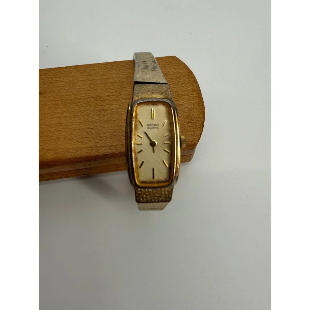 Vintage Seiko & Carriage by Timex Watch Lot 2 Repair Linen Dial Gold Tone Retro